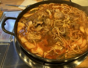 부천역-맛있는 고기가 산더미, 청담물갈비