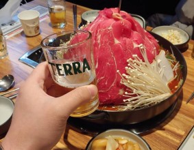 불금은 술이야???????? 여기가 그렇게 맛나다며?? ㅋㅋ 물갈비 먹어주겠어 ㅎㅎㅎ #go  #청담물갈비 #금요일 #먹방